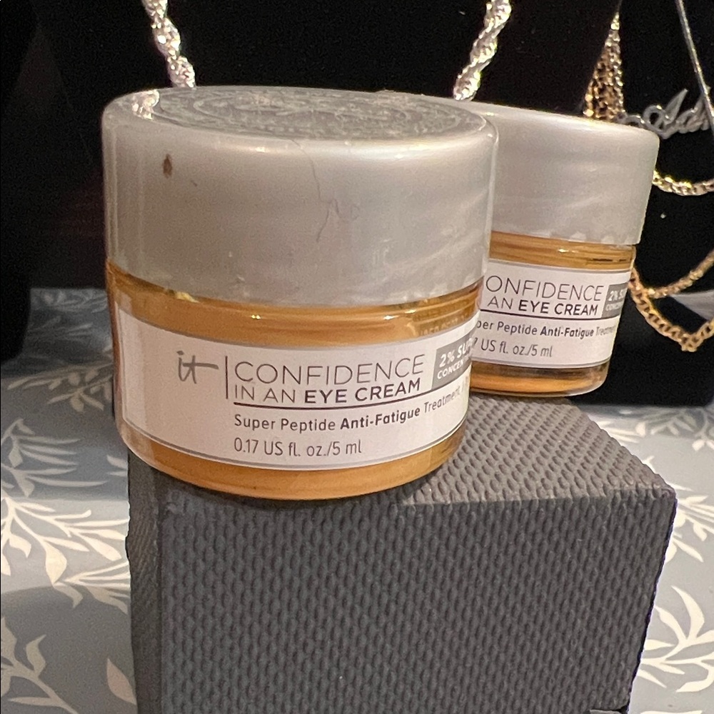 2 pack IT Cosmetics Confidence in an Eye Cream - travel size 0.17oz.
